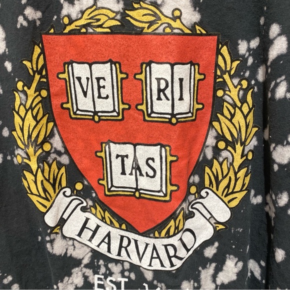 Harvard University All Over Acid Washed Crest Logo T-Shirt - Picture 2 of 5